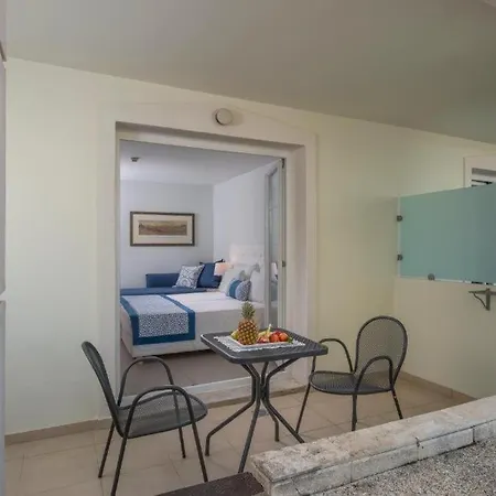 Elinotel Apolamare Ξενοδοχείο 5*