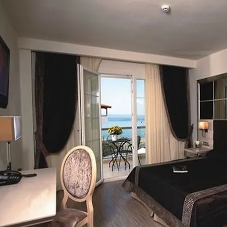 Elinotel Apolamare Ξενοδοχείο 5*