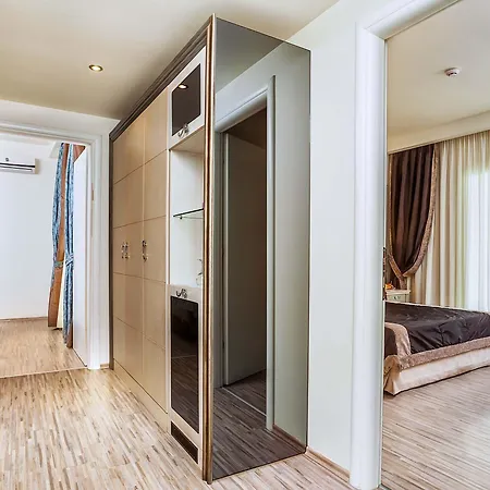 Elinotel Apolamare Ξενοδοχείο 5*