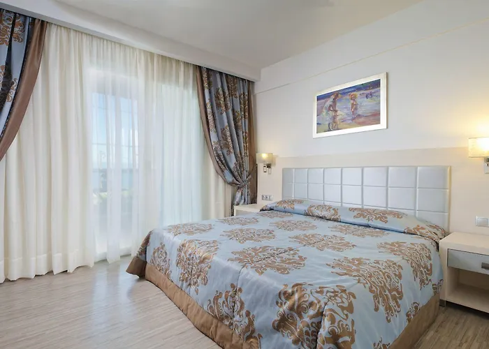 Elinotel Apolamare 5*