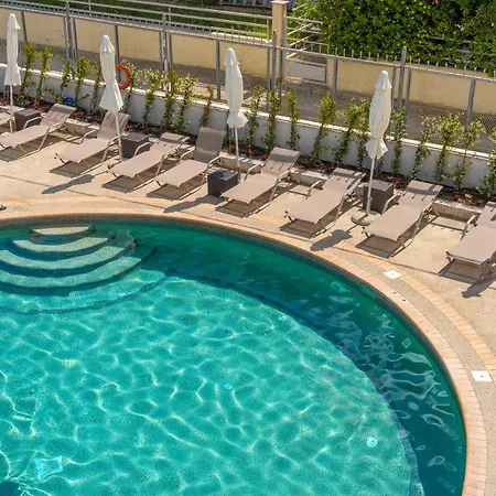 Elinotel Apolamare فندق 5*