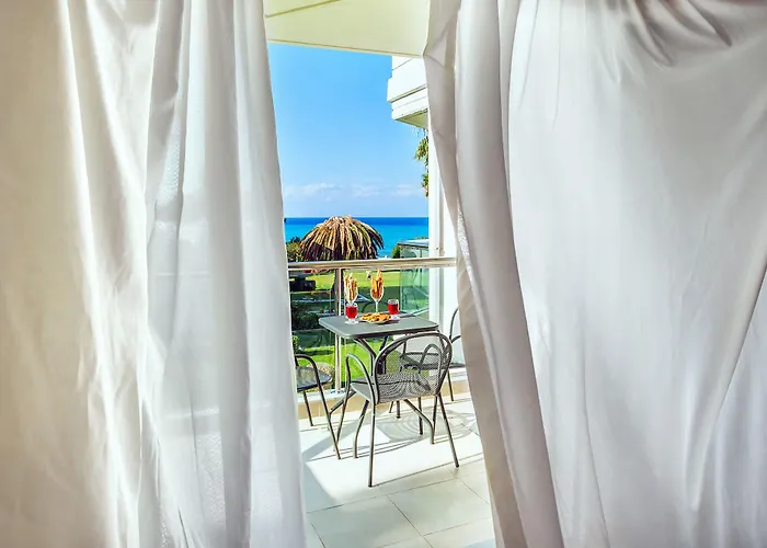 Elinotel Apolamare Hotell